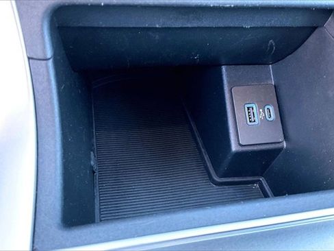 Used 2023 Ford Edge SEL image 30