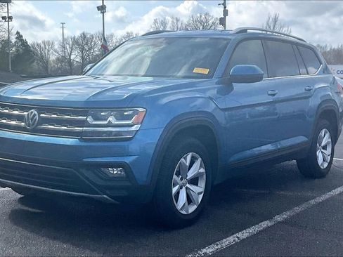 Used 2019 Volkswagen Atlas SE image 2