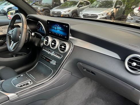 Used 2022 Mercedes-Benz GLC 300 4MATIC Coupe image 22