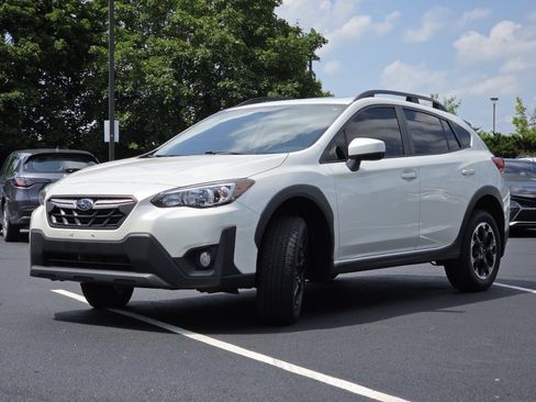 Used 2022 Subaru Crosstrek 2.0i Premium w/ Moonroof Package AWD/4WD image 18