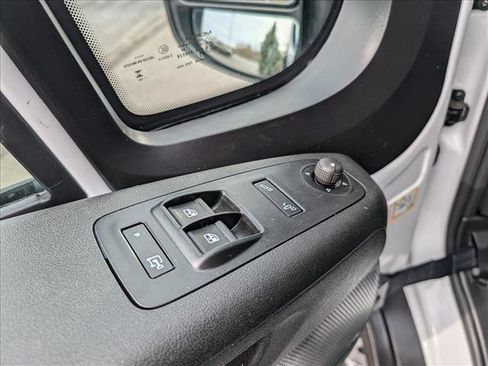 Used 2023 RAM ProMaster 2500 image 21