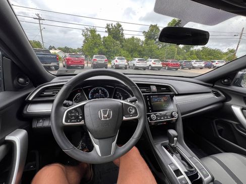 Used 2018 Honda Civic EX-T image 19