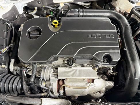 Used 2023 Chevrolet Malibu LS w/ Driver Confidence Package FWD image 30