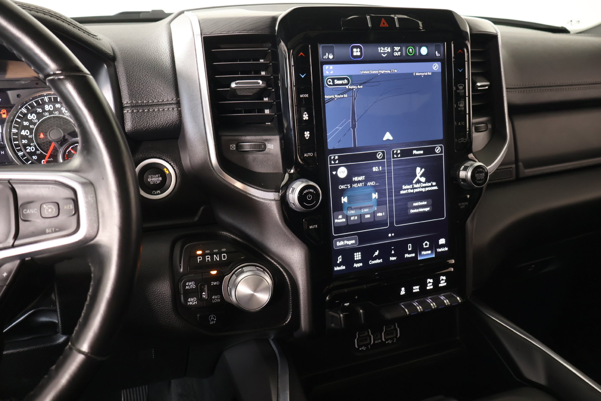 Used 2023 RAM 1500 Laramie AWD/4WD image 5