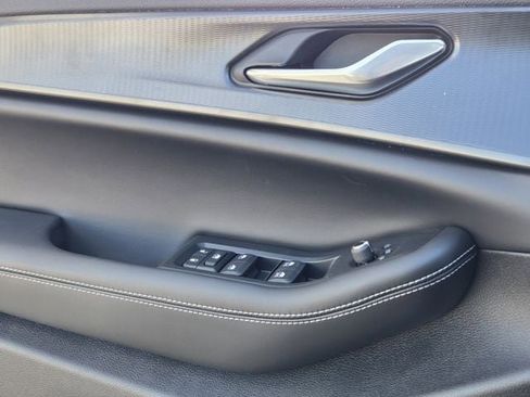 New 2025 Jeep Grand Cherokee Altitude image 17