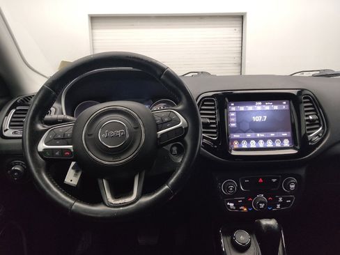 Used 2020 Jeep Compass Limited image 22