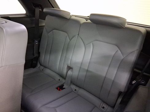 Used 2019 Audi Q7 3.0T Prestige w/ Prestige Package image 30
