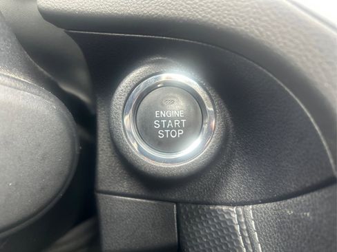 Used 2023 Subaru Forester Limited image 29