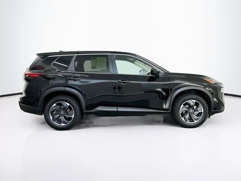 Used 2025 Nissan Rogue SV AWD/4WD image 10