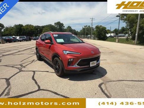 Used 2024 Buick Encore GX Sport Touring AWD/4WD image 2
