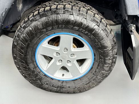 Used 2016 Jeep Wrangler Sport image 32