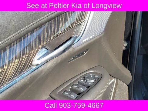 Used 2023 Cadillac XT6 Premium Luxury AWD/4WD image 17