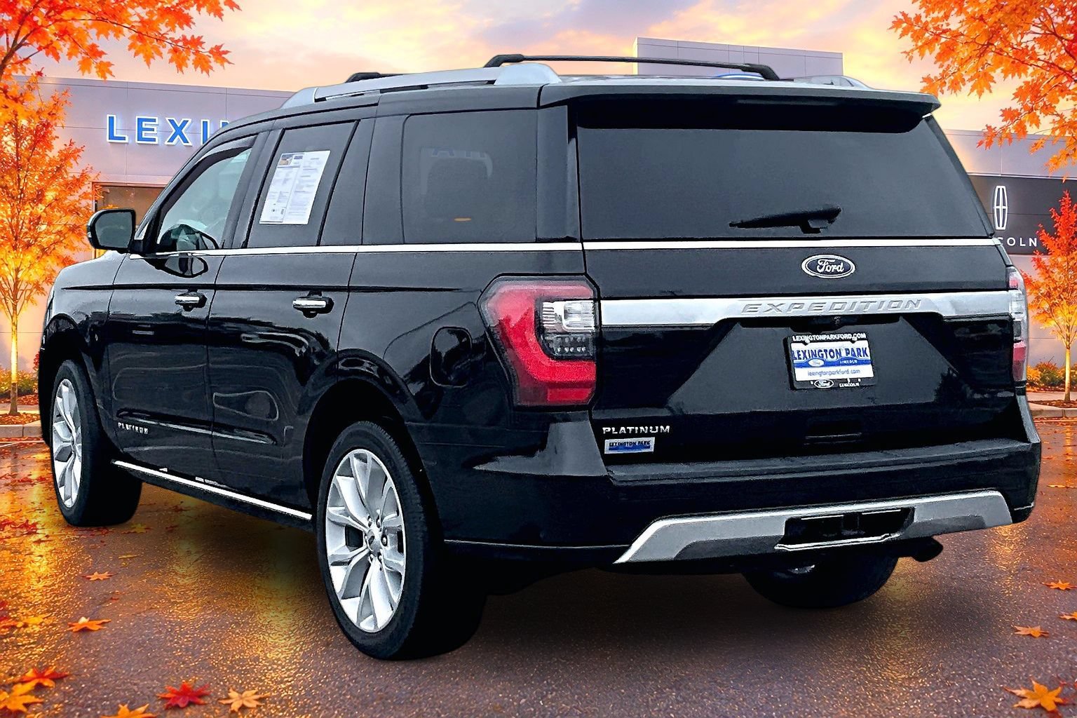 Used 2019 Ford Expedition Platinum AWD/4WD image 4