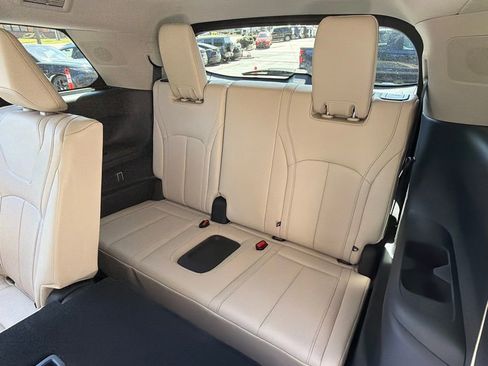 Used 2023 INFINITI QX60 Luxe image 32