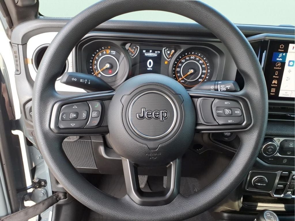 New 2026 Jeep Gladiator Sport AWD/4WD image 16