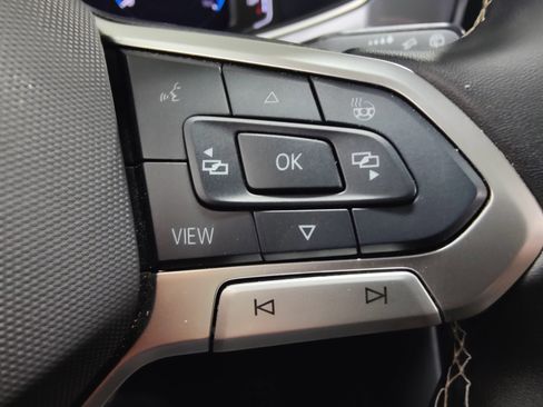 Used 2025 Volkswagen Taos SEL w/ Black Wheel Plus Package image 30