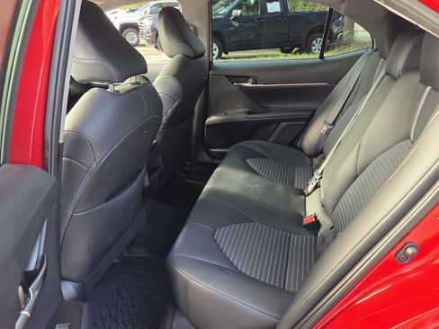 Used 2024 Toyota Camry SE w/ Convenience Package FWD image 13