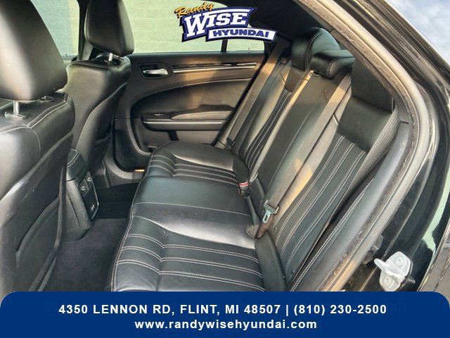Used 2019 Chrysler 300 S AWD/4WD image 16