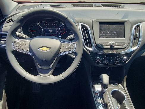 Used 2023 Chevrolet Equinox LT FWD image 11