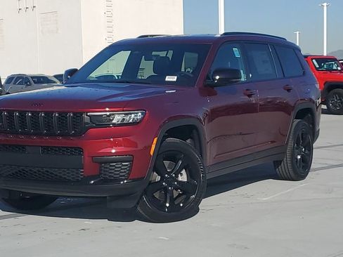 New 2025 Jeep Grand Cherokee L Altitude image 34