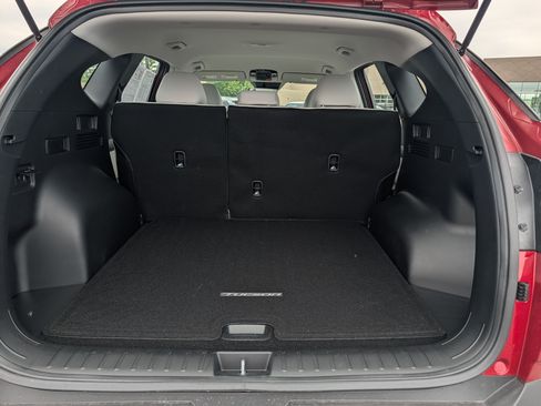 Used 2025 Hyundai Tucson SE AWD/4WD image 16