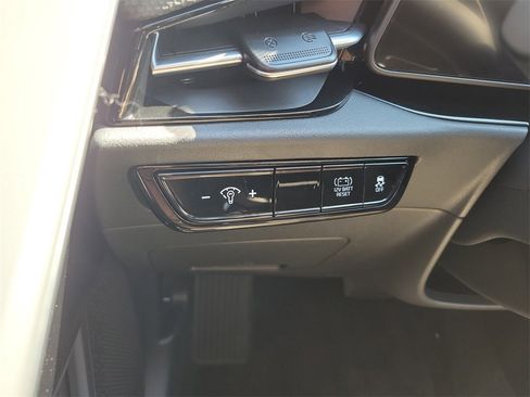 New 2026 Kia Niro EX image 24