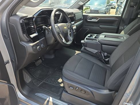 Used 2025 Chevrolet Silverado 1500 LT AWD/4WD image 10