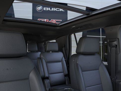 New 2026 GMC Yukon Denali w/ Sun & Power Step Package AWD/4WD image 24