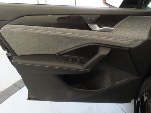 New 2025 Volkswagen Tiguan S image 11