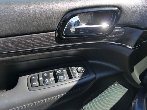 Used 2019 Jeep Grand Cherokee High Altitude image 12