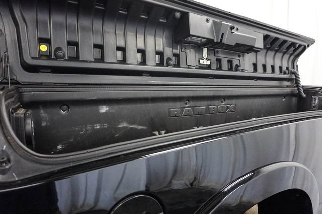 Used 2025 RAM 2500 Limited AWD/4WD image 9