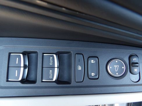 Used 2025 Honda Accord EX-L image 13