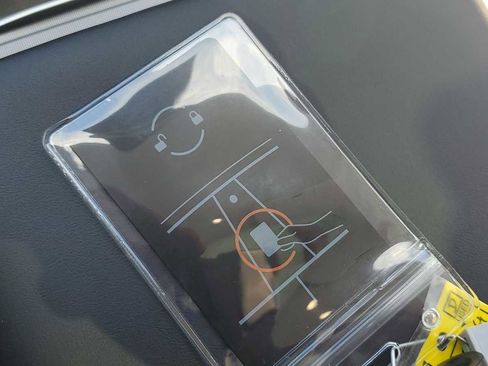 Used 2024 Tesla Model 3 Performance image 34