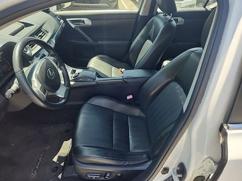 Used 2011 Lexus CT 200h Premium w/ Premium Audio Pkg image 10