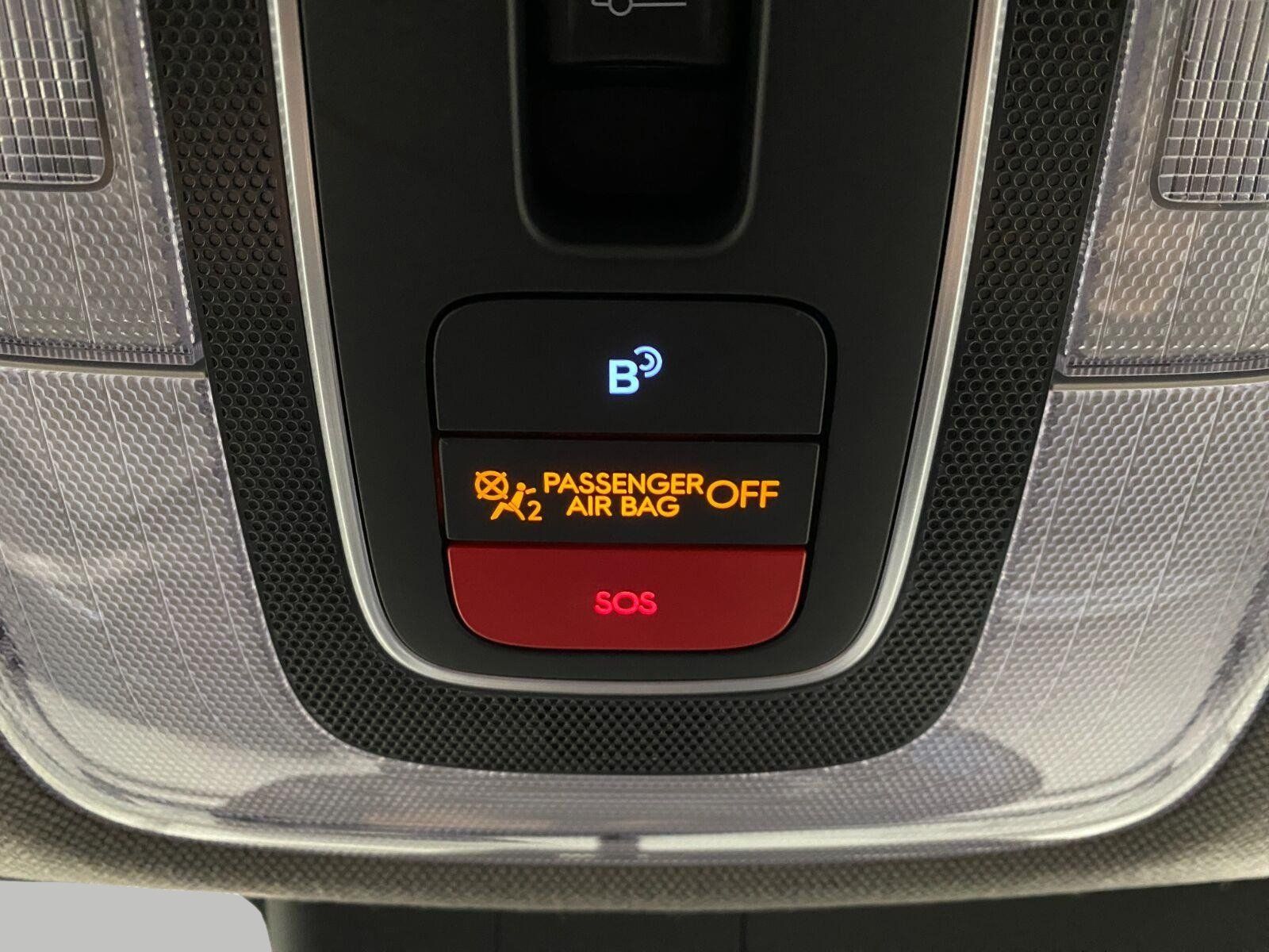 Used 2025 Hyundai Elantra SEL FWD image 29