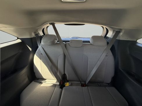 Used 2025 Toyota Sienna LE FWD image 27