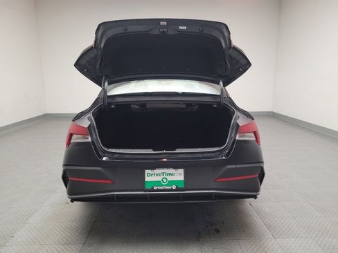 Used 2024 Hyundai Elantra SEL FWD image 29