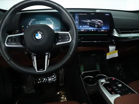 Used 2026 BMW X1 xDrive28i AWD/4WD image 32