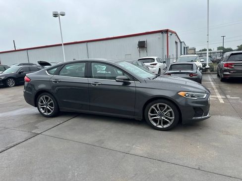 Used 2020 Ford Fusion SEL FWD image 4