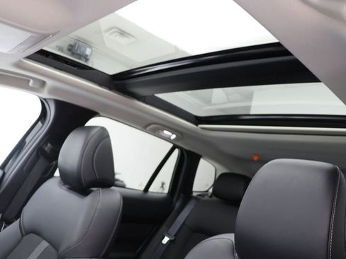 Used 2025 MAZDA CX-50 AWD 2.5 S w/ Premium Package image 16