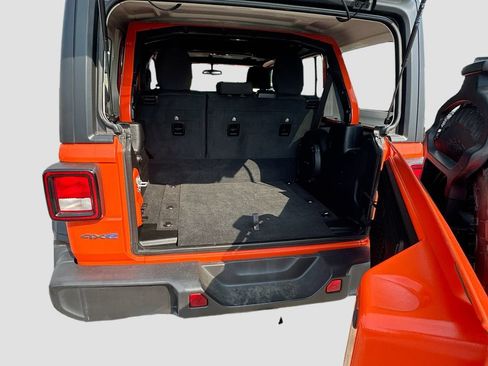Certified 2023 Jeep Wrangler Unlimited AWD/4WD image 29