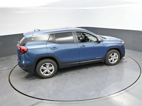Used 2024 GMC Terrain SLE AWD/4WD image 36