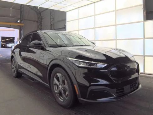 Used 2022 Ford Mustang Mach-E Select RWD image 2