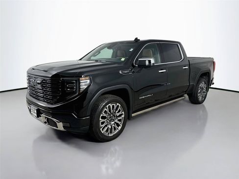 Used 2025 GMC Sierra 1500 Denali Ultimate AWD/4WD image 5