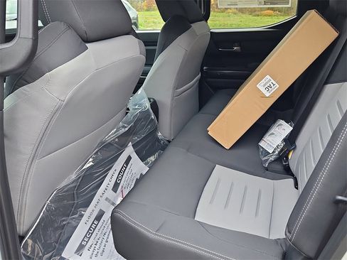 New 2025 Toyota Tacoma 4x4 Double Cab Hybrid image 21