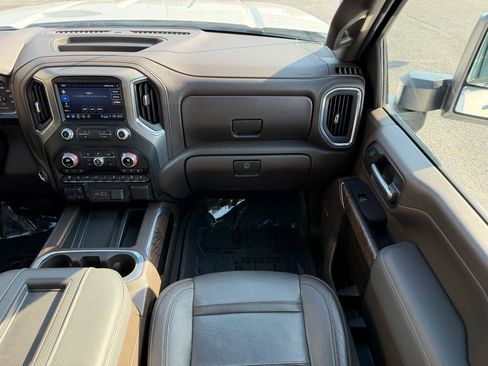 Used 2021 GMC Sierra 2500 Denali w/ Denali Ultimate Package AWD/4WD image 28