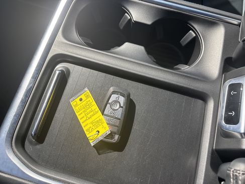 Used 2025 Ford Expedition Max Platinum image 27