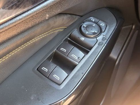 Used 2024 Chevrolet Trax LT FWD image 23