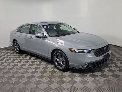 Certified 2025 Honda Accord EX-L image 1