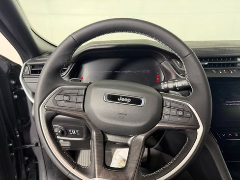 New 2026 Jeep Grand Cherokee Limited AWD/4WD image 10